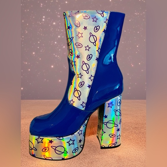 NWT Size 6 Spaceman Supernova Platform Boots Dolls Kill Koi in Purple - Picture 2 of 11